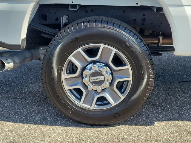 Certified 2025 Ford F250 Lariat AWD/4WD image 6