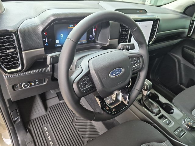 Certified 2025 Ford Ranger XLT AWD/4WD image 17