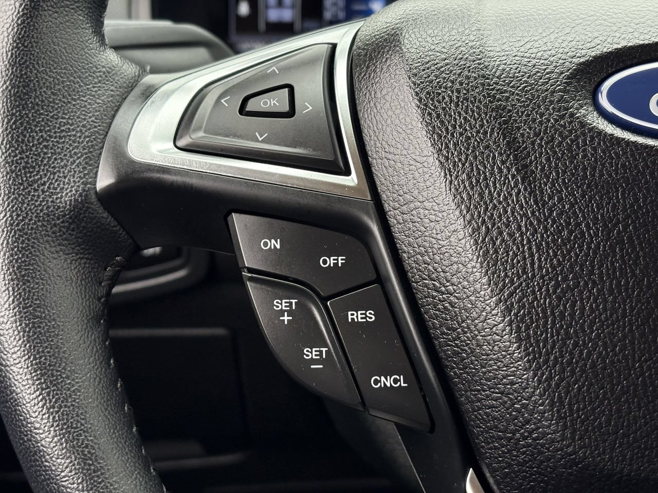 Certified 2023 Ford Edge SEL w/ Convenience Package AWD/4WD image 17