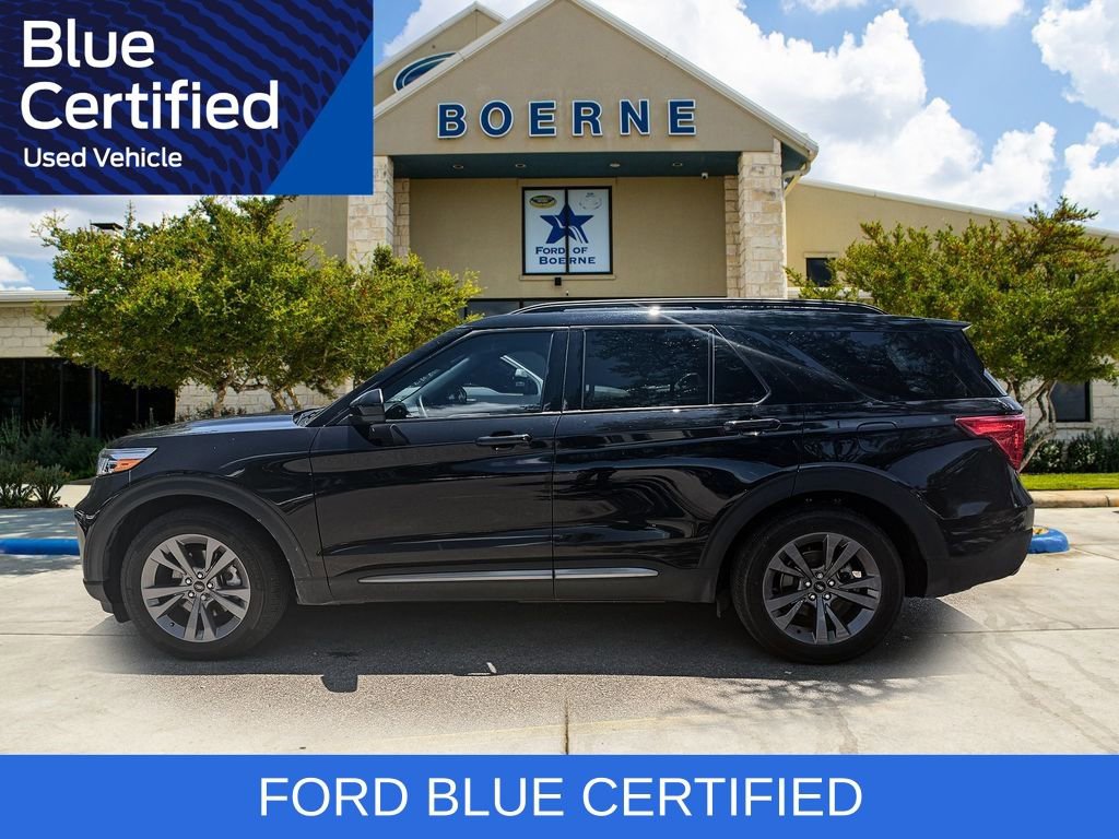 Certified 2023 Ford Explorer XLT w/ Equipment Group 202A RWD image 2