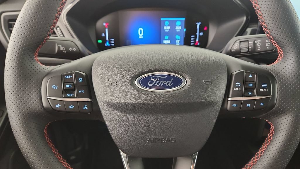 Certified 2024 Ford Escape ST-Line Select w/ Tech Pack #1 AWD/4WD image 13