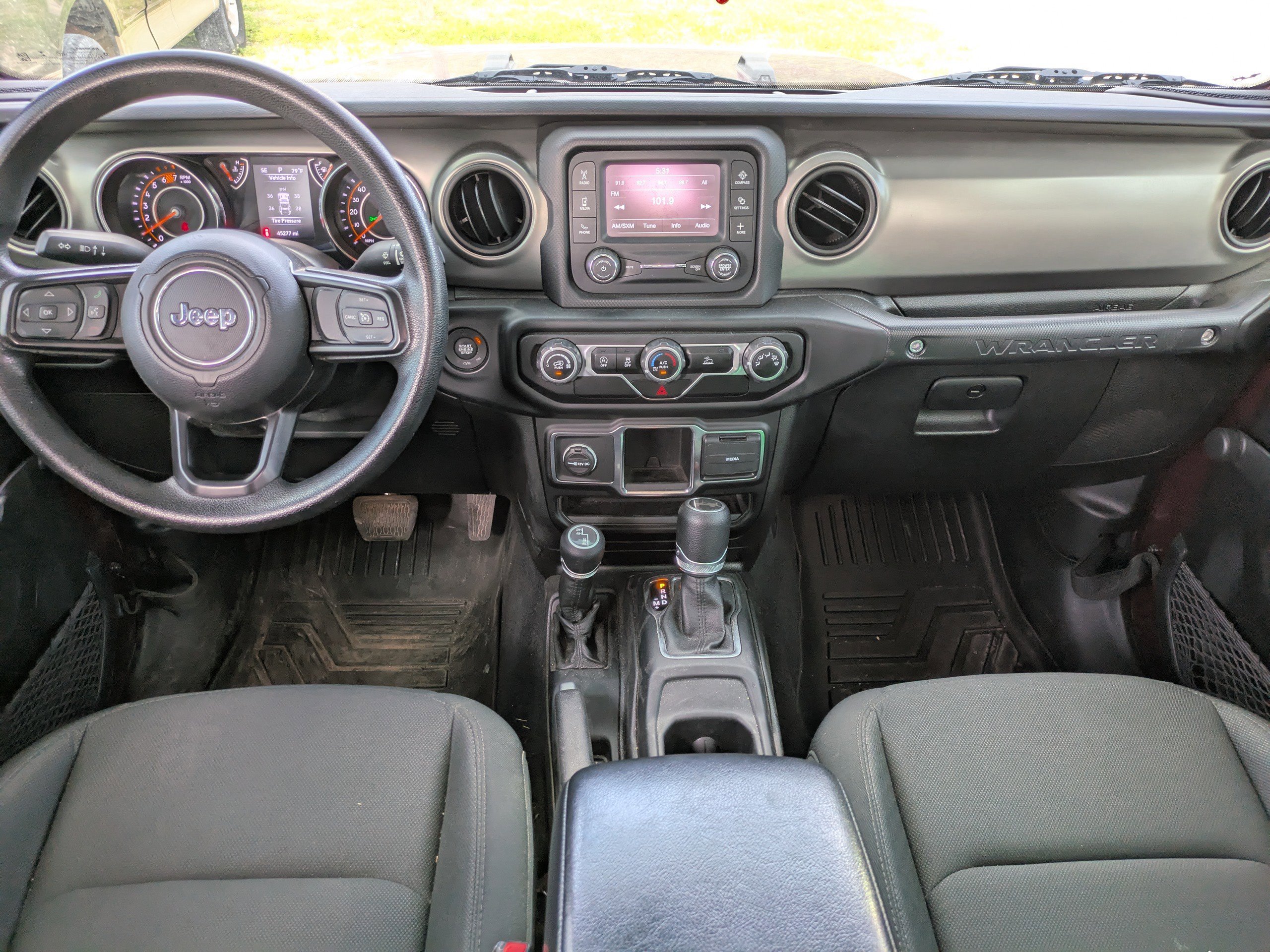 Used 2021 Jeep Wrangler Unlimited Sport AWD/4WD image 14