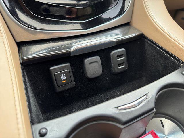 Used 2018 Cadillac Escalade Platinum AWD/4WD image 26