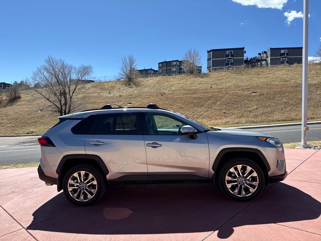 Used 2019 Toyota RAV4 XLE Premium w/ Cold Weather Package image 7