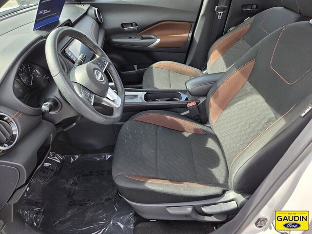 Used 2024 Nissan Kicks SR FWD image 11