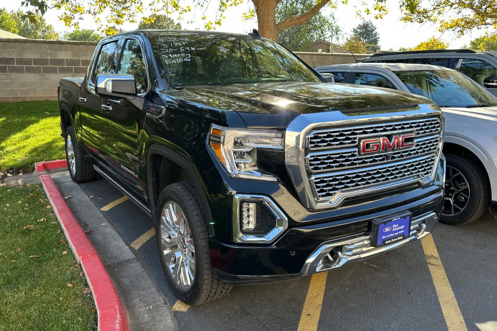 Used 2020 GMC Sierra 1500 Denali w/ Denali Ultimate Package AWD/4WD image 3