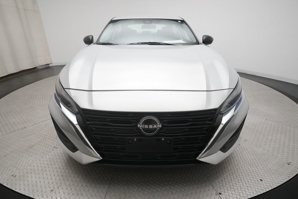 Used 2024 Nissan Altima 2.5 SV FWD image 11
