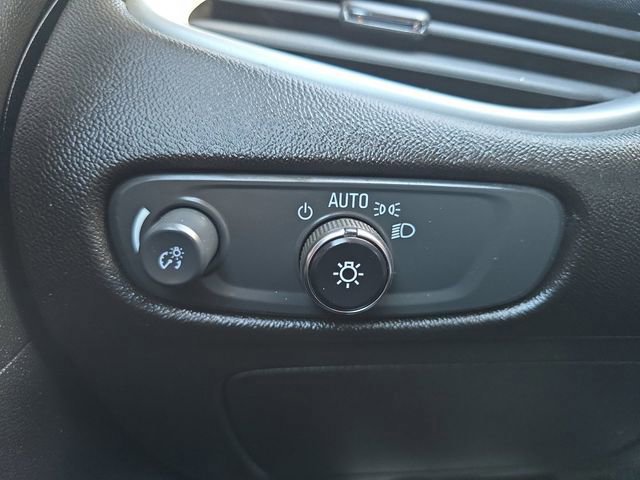 Used 2024 Chevrolet Malibu LT image 16