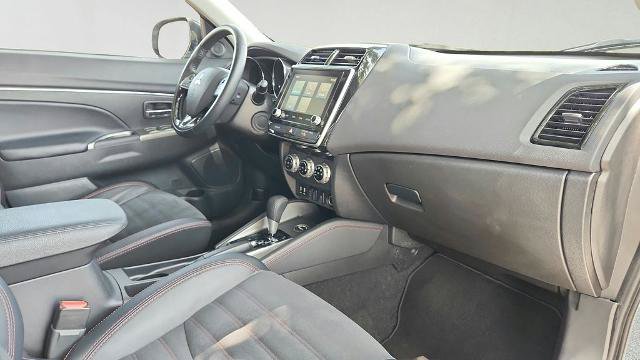 Used 2025 Mitsubishi Outlander Sport AWD image 30