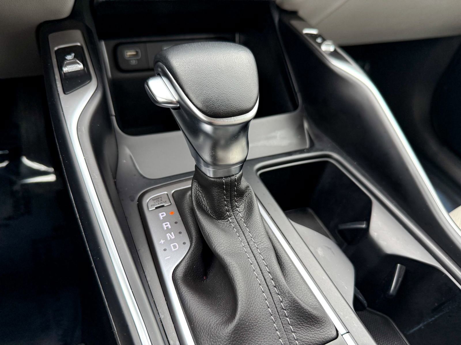 Used 2023 Kia Sorento S image 25