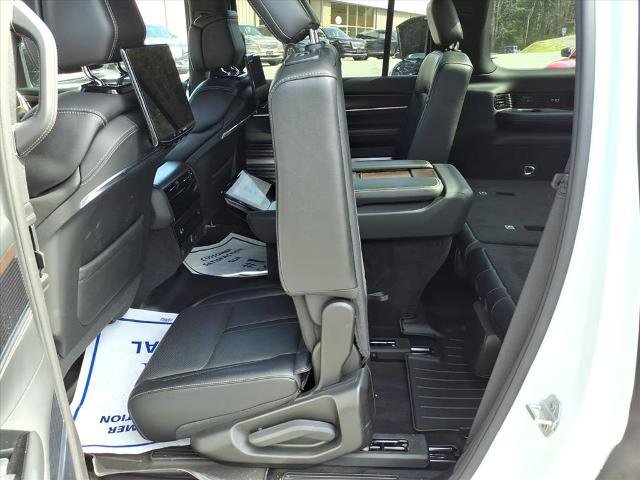 Used 2023 Jeep Grand Wagoneer 4WD w/ Rear Seat Video Group 1 image 9