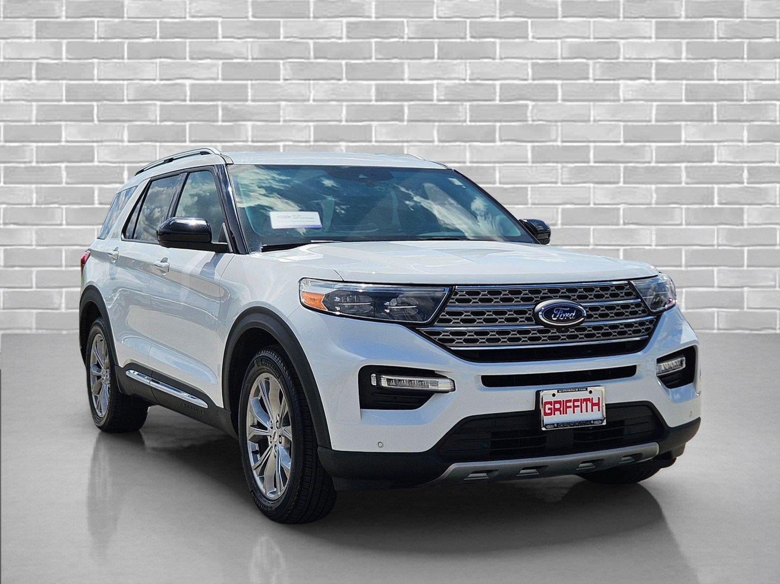 Certified 2023 Ford Explorer Limited RWD image 3