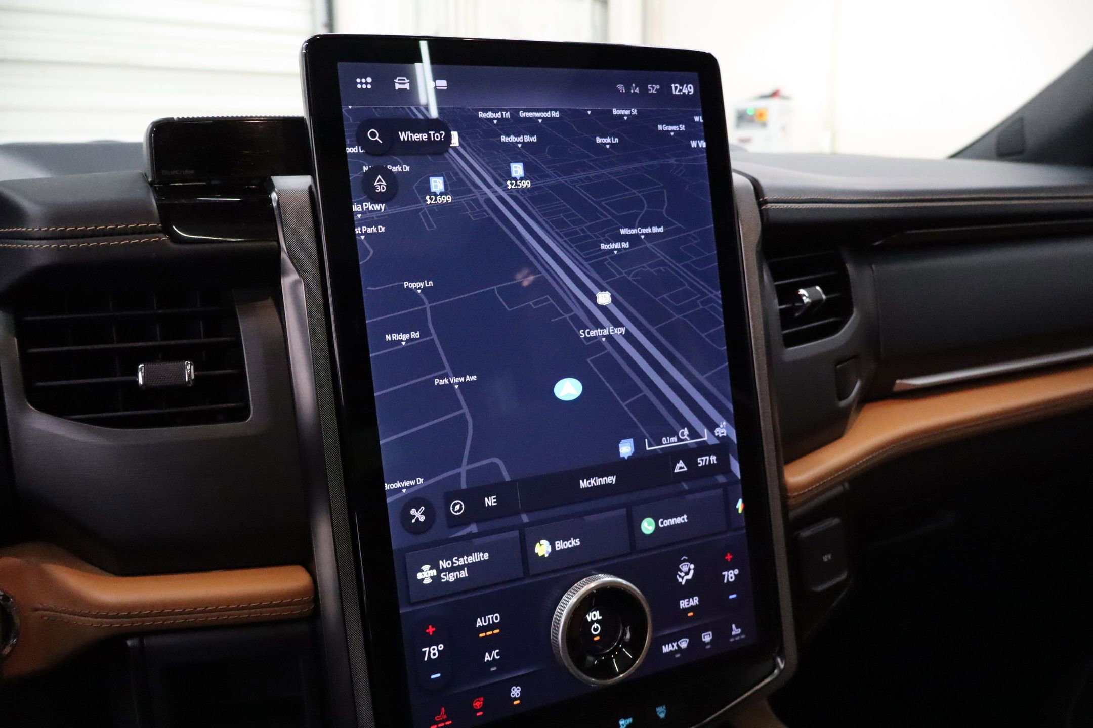 Certified 2023 Ford Expedition Platinum image 22