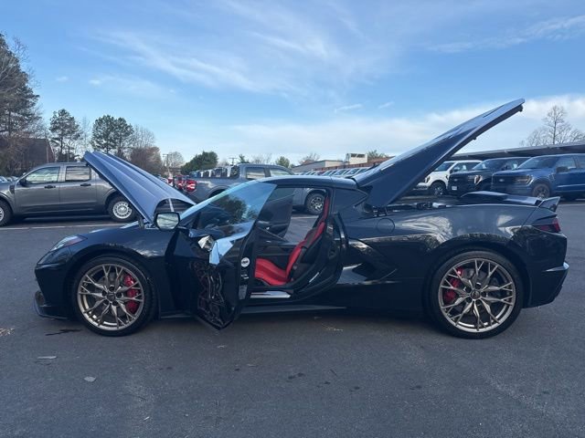 Used 2024 Chevrolet Corvette Stingray Coupe w/ Z51 Performance Package image 27