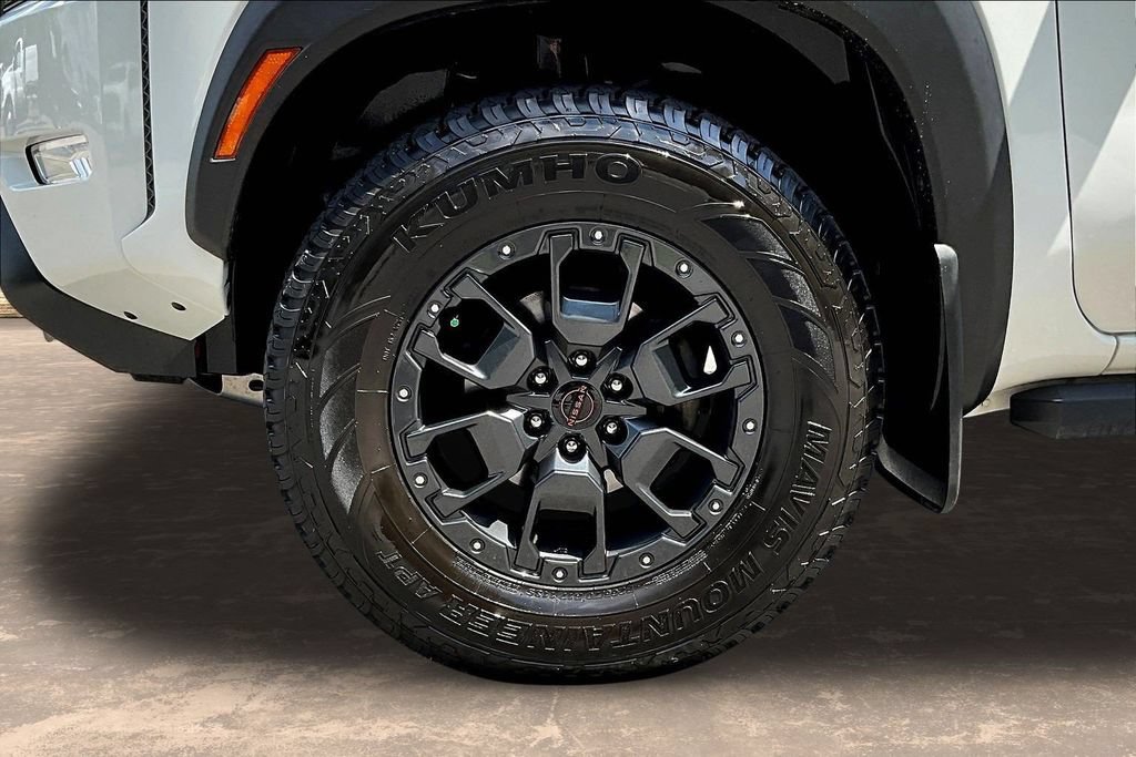 Used 2023 Nissan Frontier PRO-4X w/ Pro-4X Premium Package AWD/4WD image 37