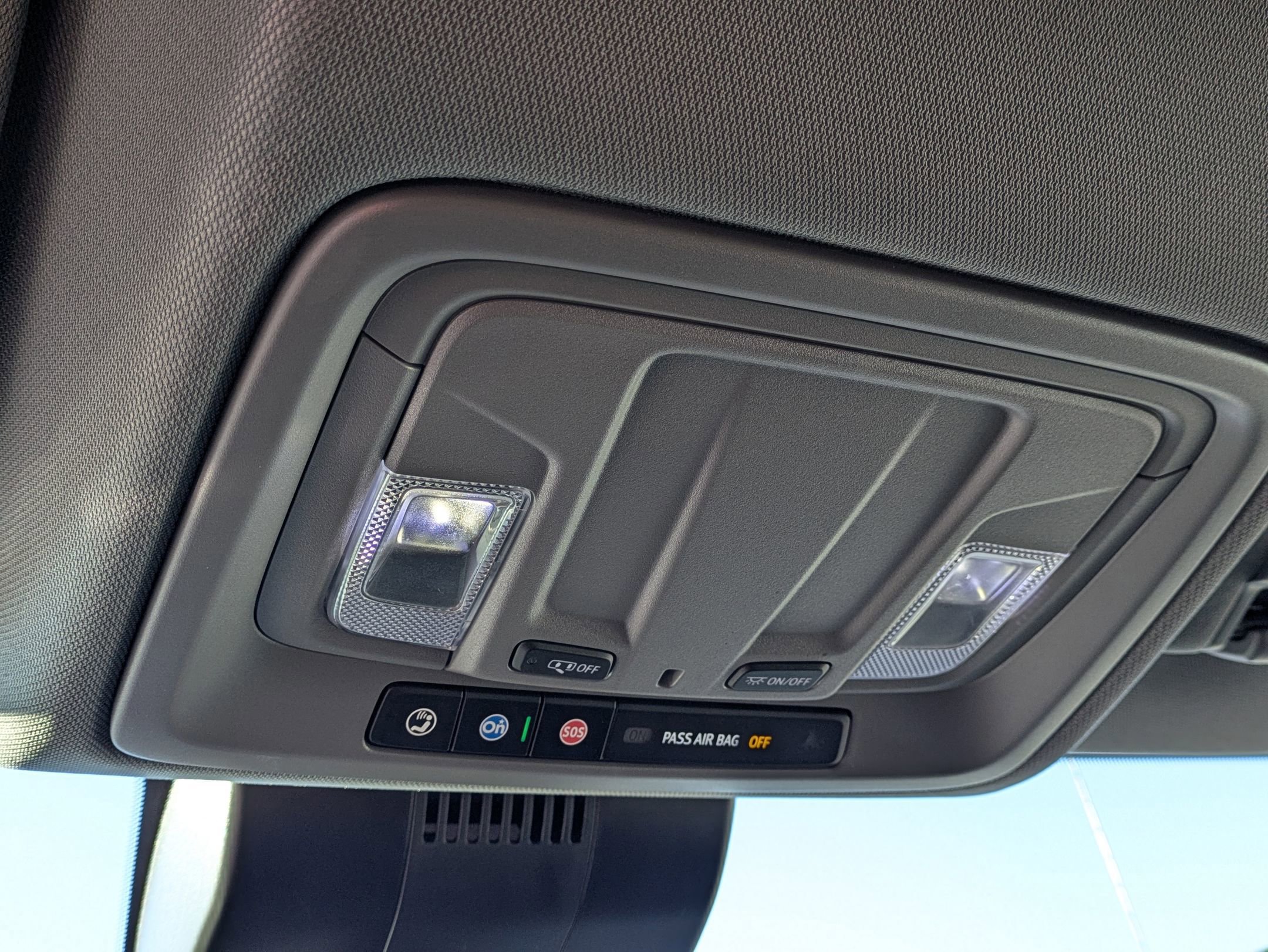 Used 2024 Chevrolet Silverado 1500 LT image 25