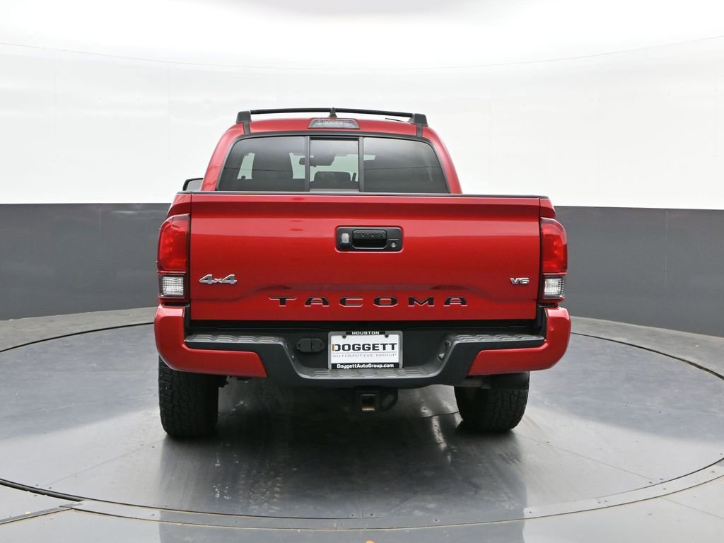 Used 2022 Toyota Tacoma SR AWD/4WD image 8