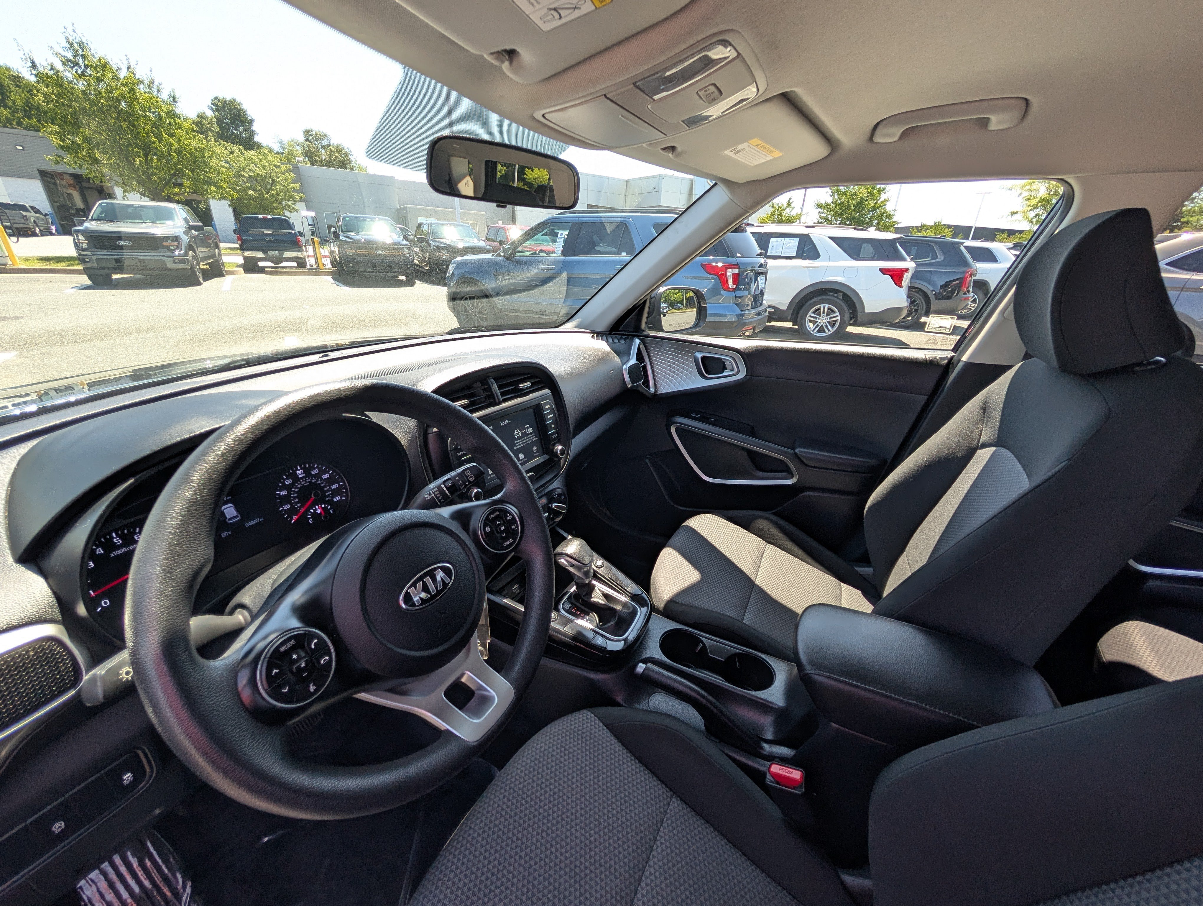 Used 2020 Kia Soul LX FWD image 13