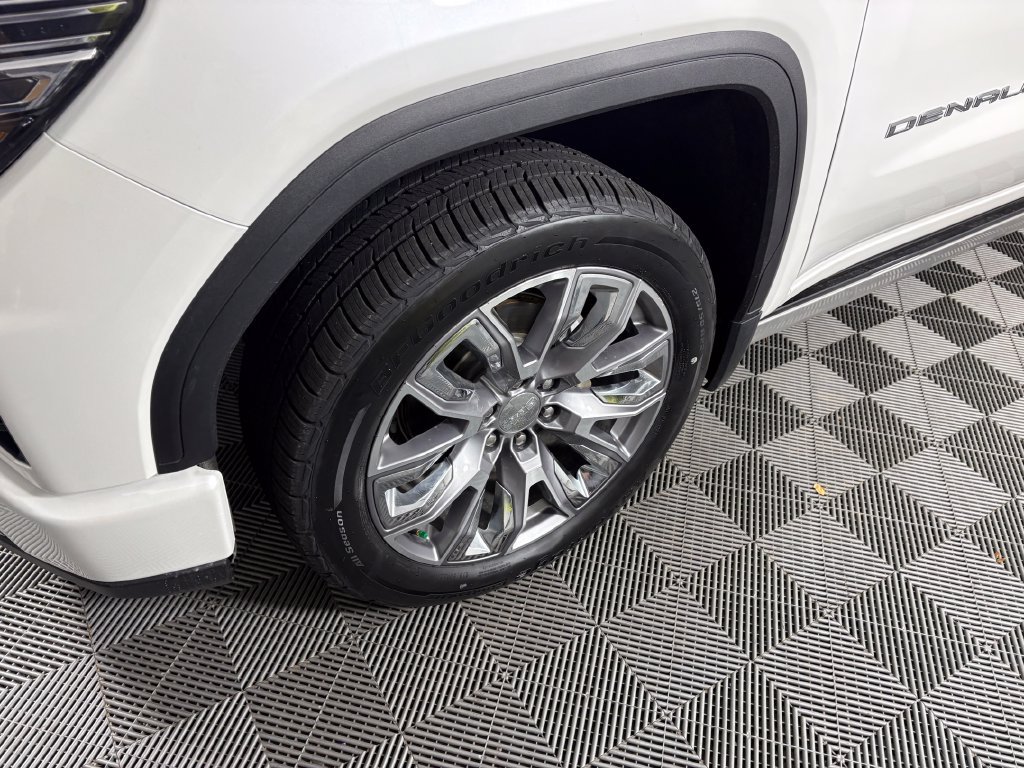 Used 2023 GMC Sierra 1500 Denali AWD/4WD image 9