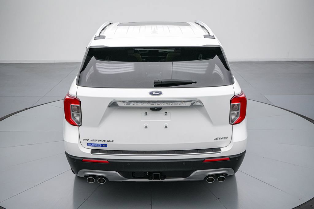Certified 2023 Ford Explorer Platinum w/ Technology Package AWD/4WD image 6