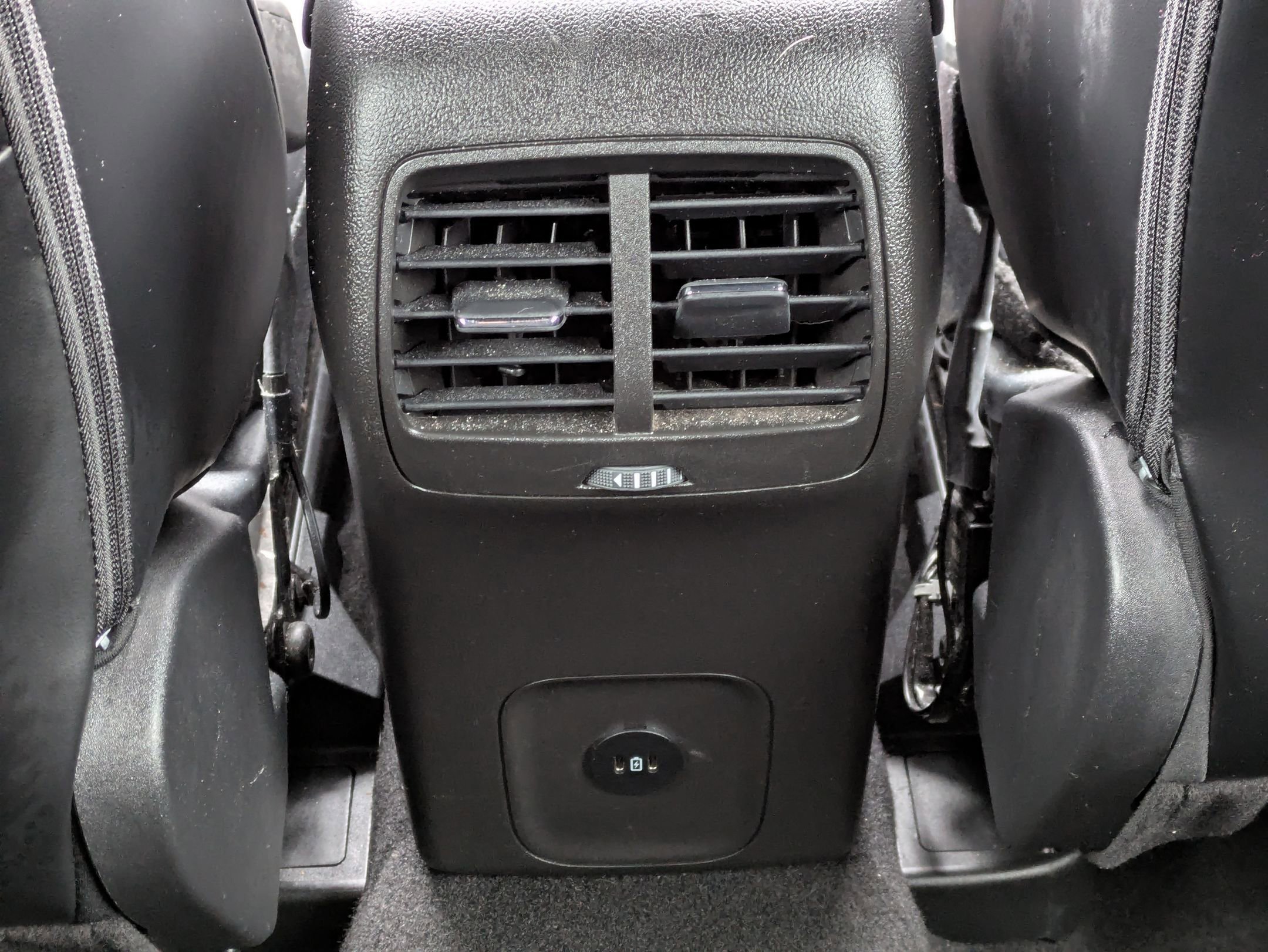 Certified 2025 Ford Escape ST-Line Select AWD/4WD image 16