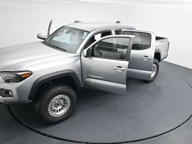 Used 2023 Toyota Tacoma TRD Off-Road AWD/4WD image 24