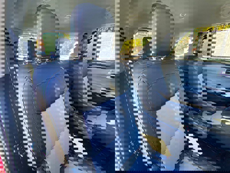 Certified 2022 Ford Explorer XLT w/ Equipment Group 202A image 41