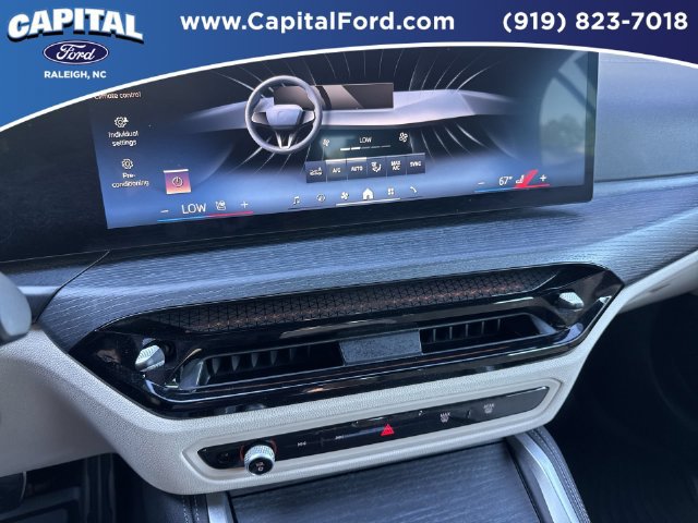 Used 2025 BMW 430i xDrive Convertible w/ Premium Package AWD/4WD image 26