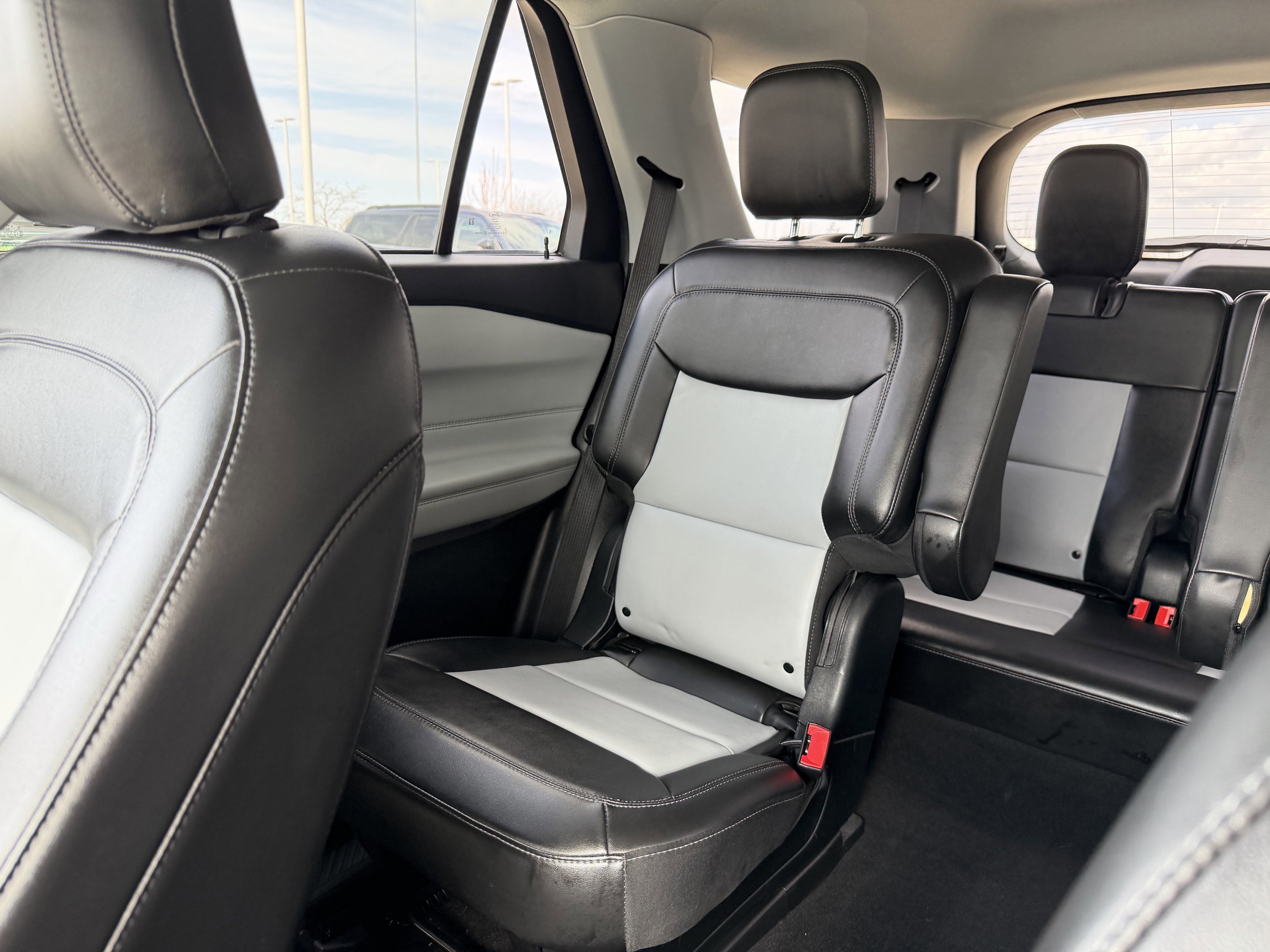 Certified 2023 Ford Explorer XLT w/ Equipment Group 202A AWD/4WD image 12