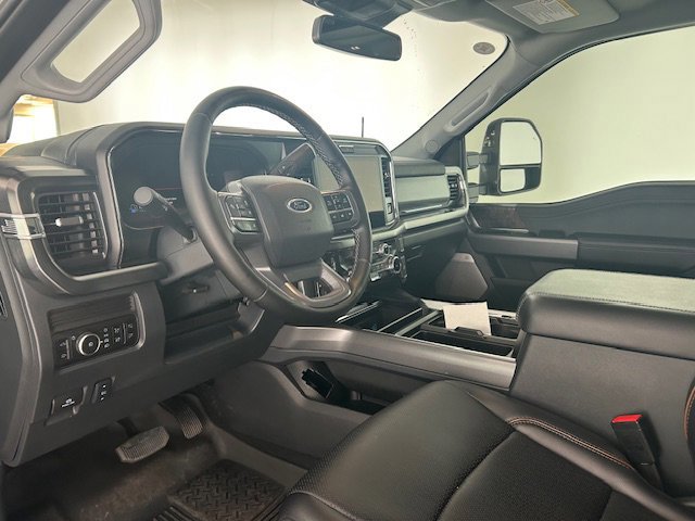 Certified 2025 Ford F250 Lariat w/ Lariat Ultimate Package image 15