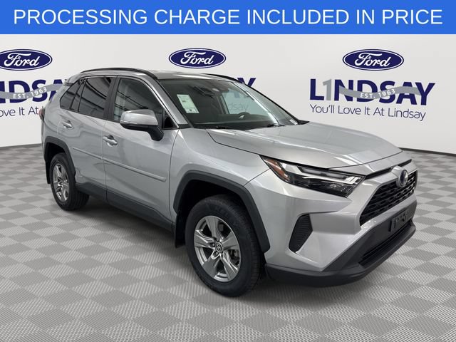 Used 2022 Toyota RAV4 XLE w/ Protection Package (TMS) AWD/4WD image 1