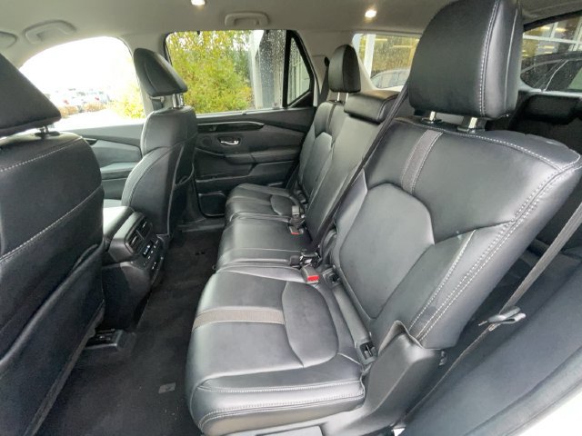 Used 2025 Honda Pilot EX-L image 36
