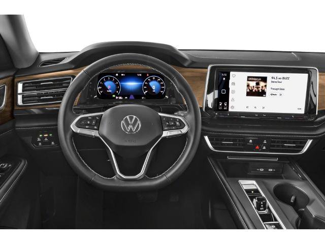 Used 2025 Volkswagen Atlas SE AWD/4WD image 4