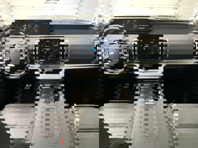 Certified 2025 Ford Expedition Max Active image 4