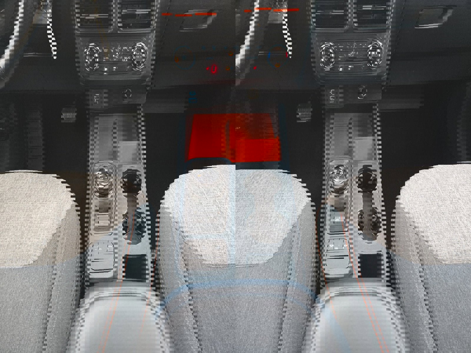 Certified 2022 Ford Maverick XLT w/ XLT Luxury Package image 21