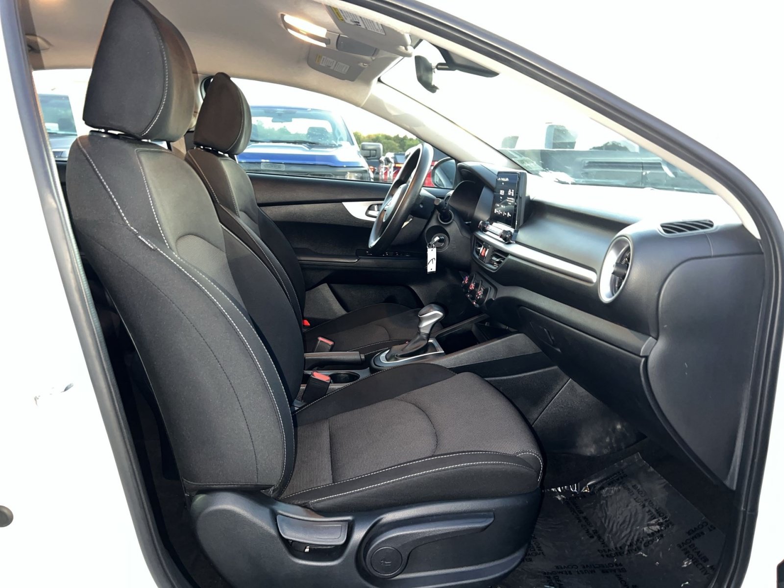 Used 2024 Kia Forte LXS FWD image 27