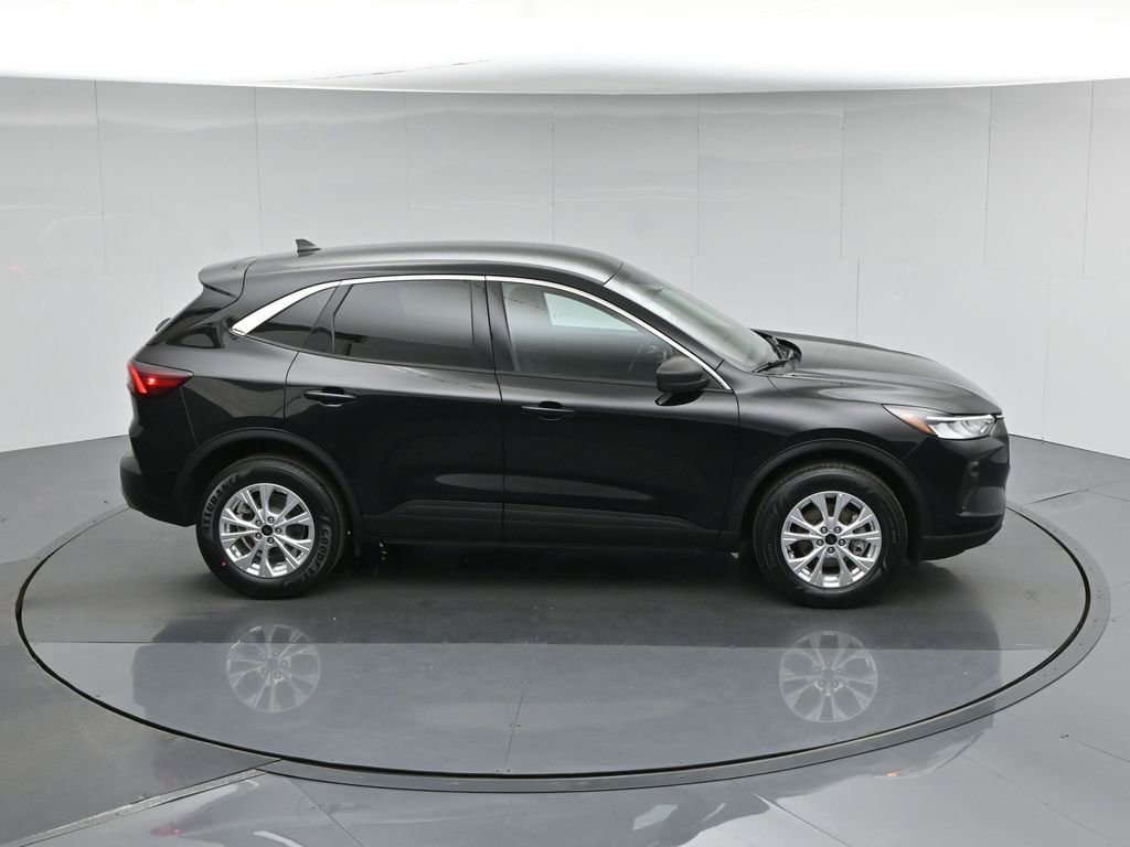 Certified 2023 Ford Escape Active AWD/4WD image 38
