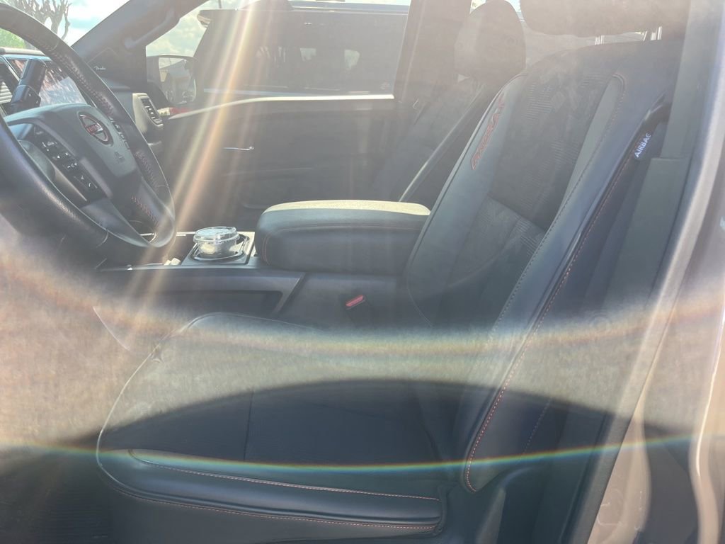 Used 2024 Nissan Titan PRO-4X w/ Pro-4x Utility Package image 13