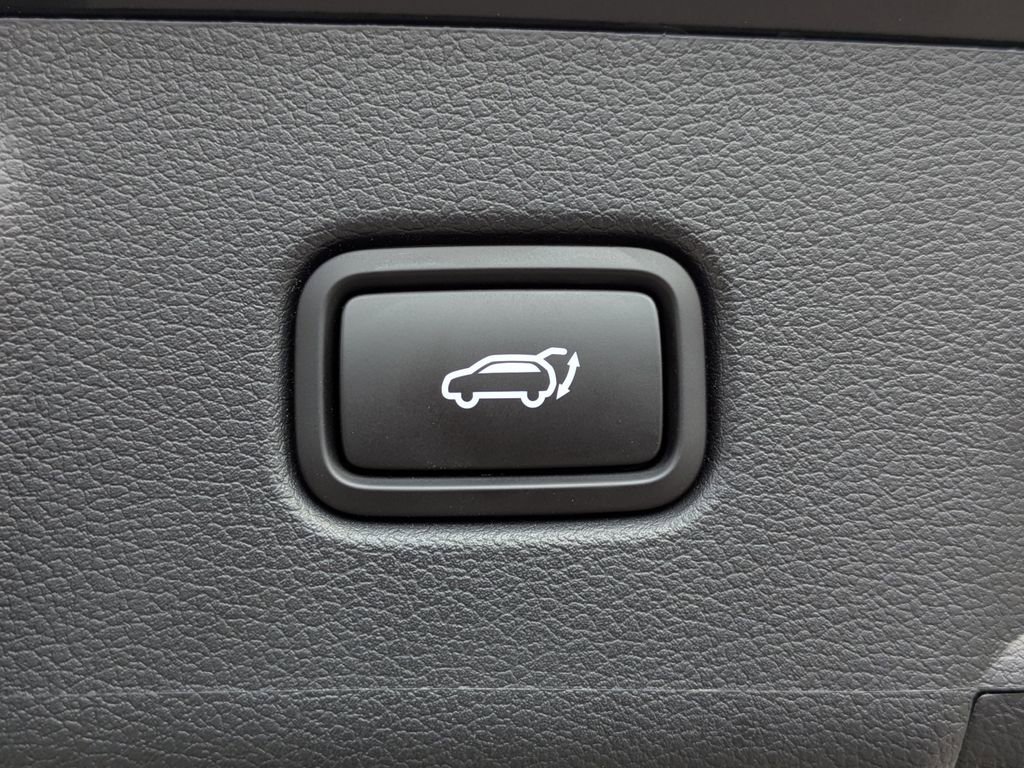 Used 2025 Hyundai Palisade Calligraphy image 14