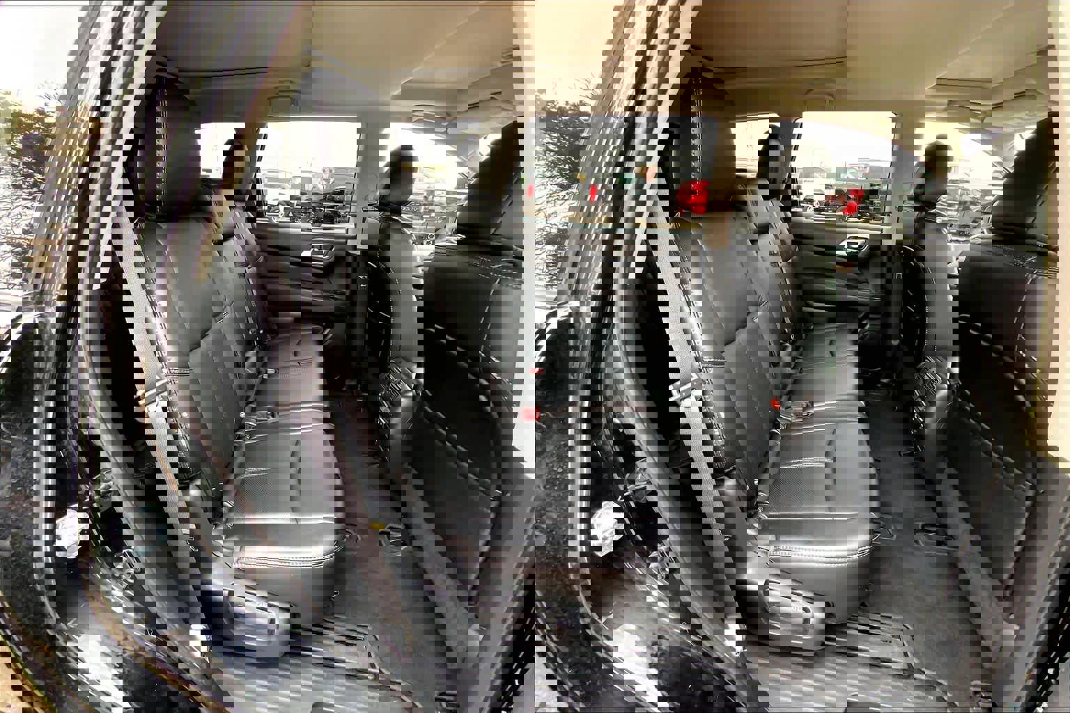 Used 2019 Nissan Pathfinder Platinum image 19