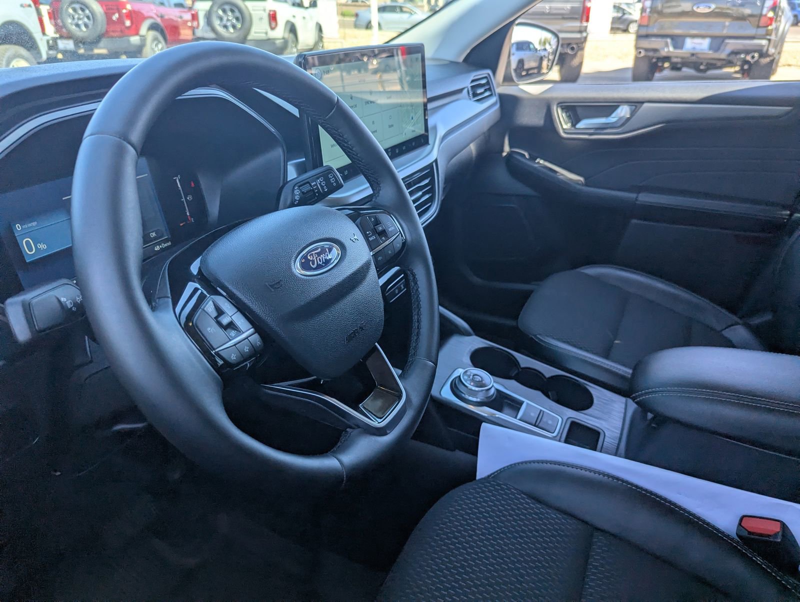 Certified 2025 Ford Escape SE image 17