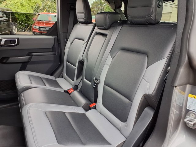 Certified 2024 Ford Bronco Black Diamond AWD/4WD image 8