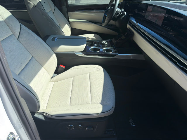 Used 2025 Cadillac Escalade Sport w/ Touring Package AWD/4WD image 16