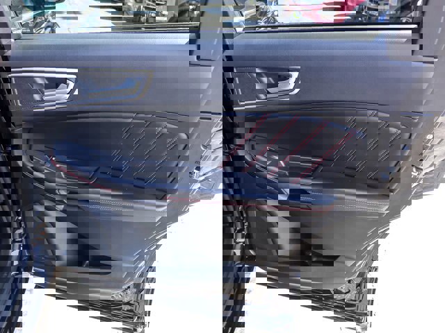 Certified 2023 Ford Edge ST-Line image 24