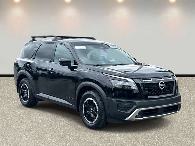 Used 2025 Nissan Pathfinder Rock Creek AWD/4WD image 3