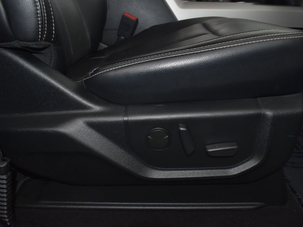 Certified 2020 Ford F350 Lariat w/ Lariat Value Package image 48