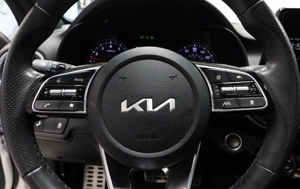 Used 2024 Kia Forte GT-Line w/ GT-Line Premium Package image 30