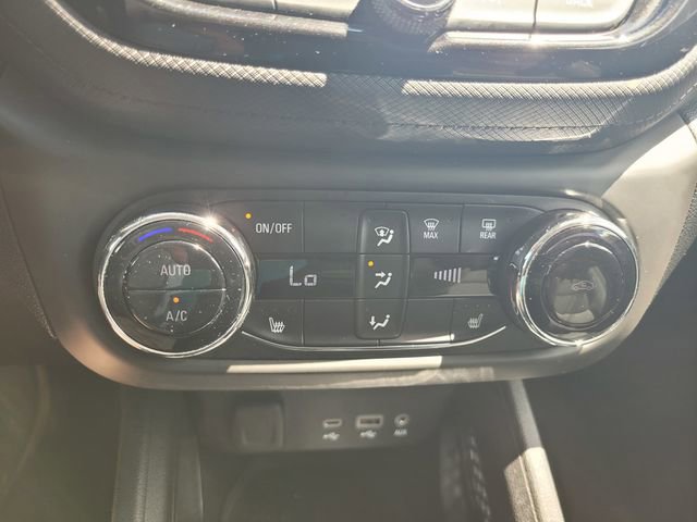 Used 2021 Chevrolet TrailBlazer LT w/ Convenience Package FWD image 23