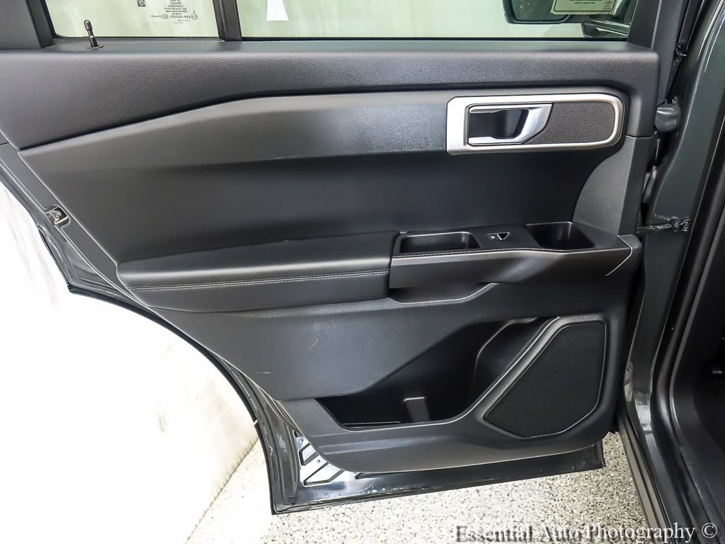 Certified 2023 Ford Explorer 4WD image 23