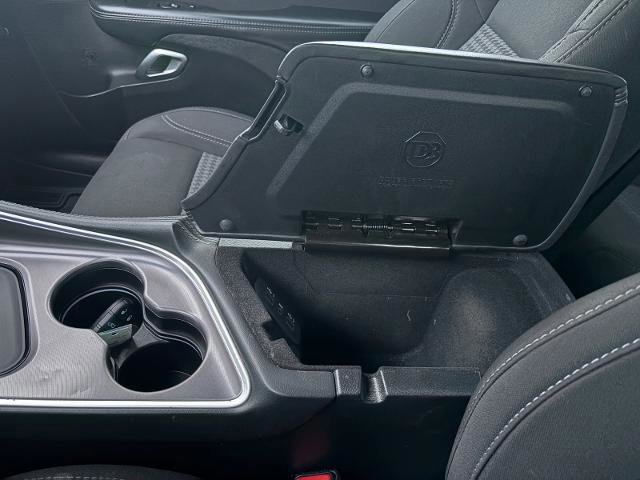 Used 2019 Dodge Challenger SXT w/ Driver Convenience Group image 20